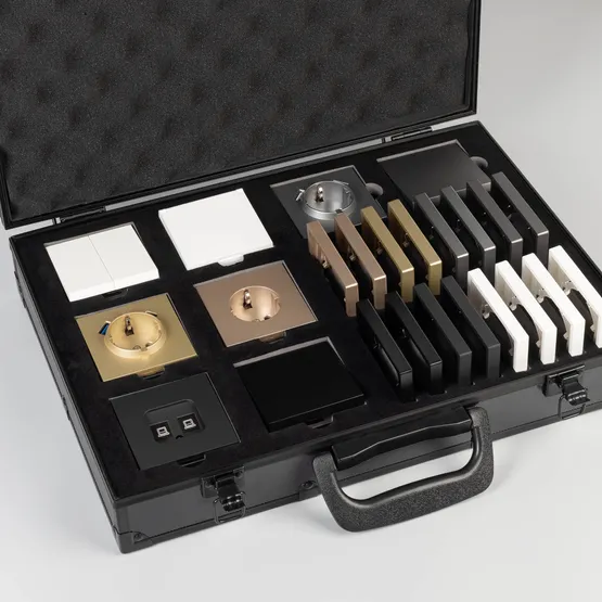 Фото #1 товара Демо-кейс WRA-CASE-MTL-BK-V6 (Arlight, Металл)